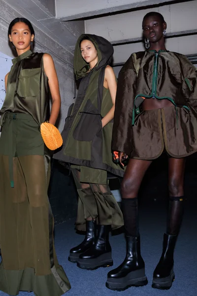 Look 3